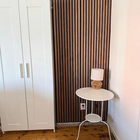 Mikulovský Domeček S Terasou, Zahradou A Vinným Sklípkem Apartahotel 4*
