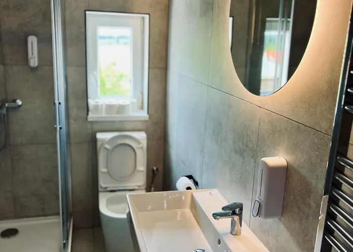 Apartmanhotel Mikulovsky Domecek S Terasou, Zahradou A Vinnym Sklipkem
